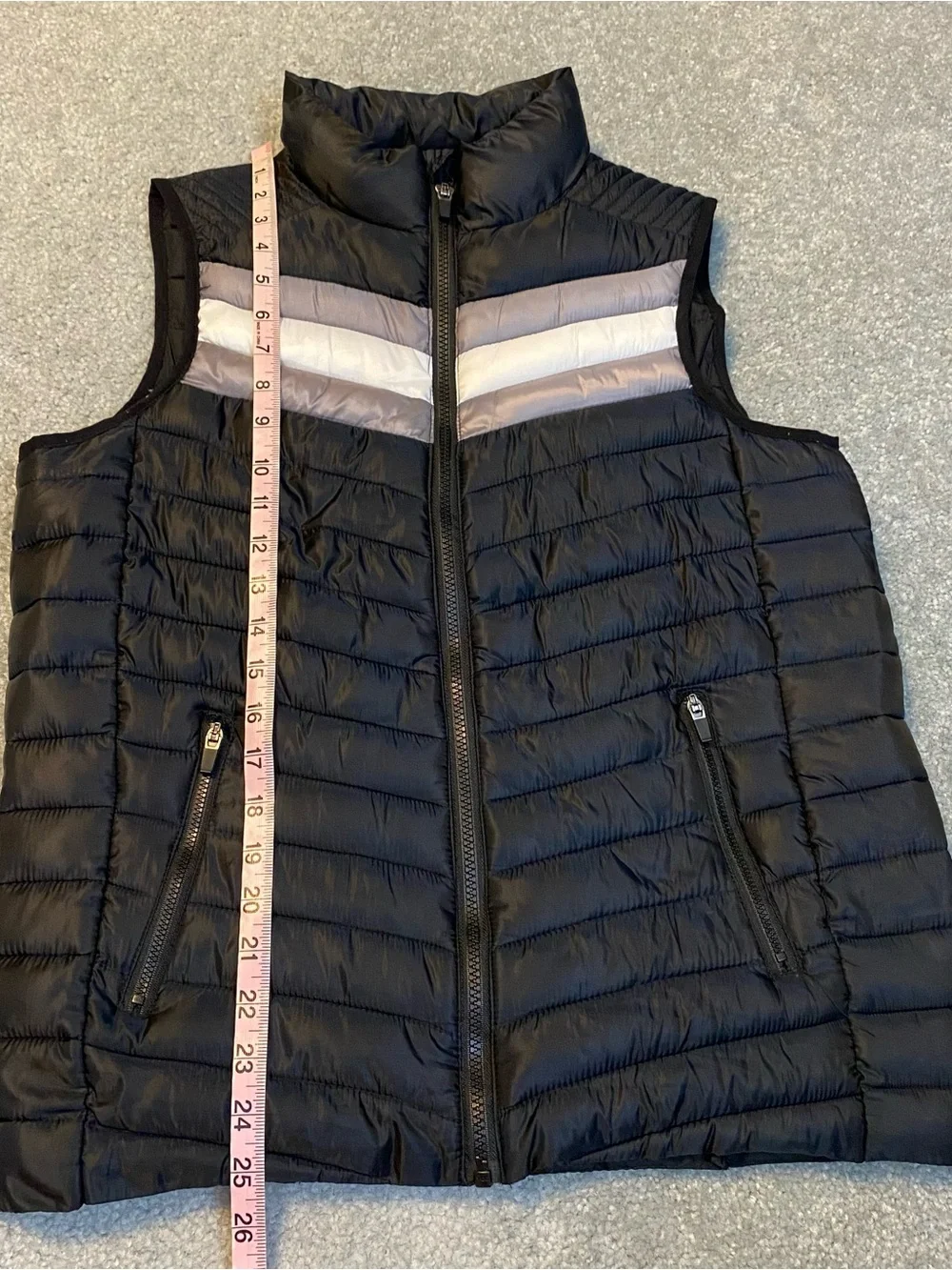 Fabletics Fenway Vest Black White Gray Quilted With‎ Pockets Women’s Medium